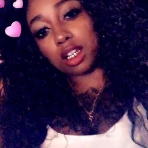 Meet your Posher, Kara